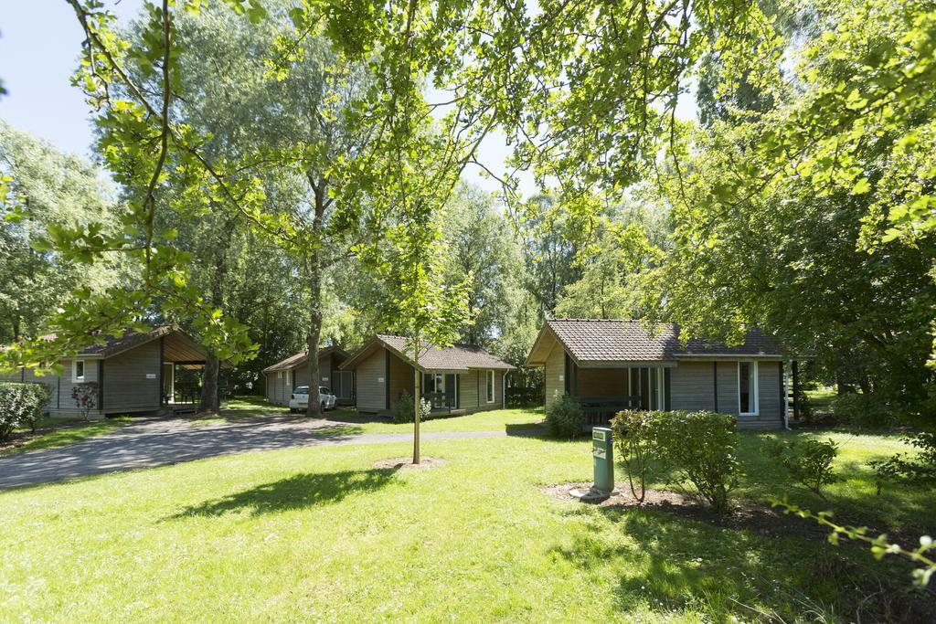 Camping Du Port De Plaisance Péronne Exterior foto